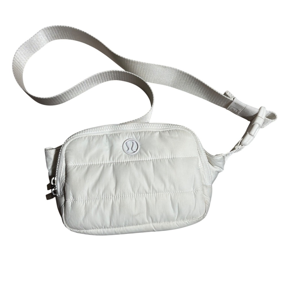 Lululemon Everywhere Belt Bag White Quilted Puffer‎ Nylon Crossbody Waist Active